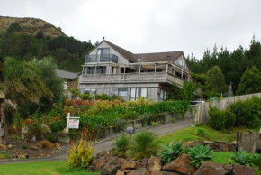 Leighton Lodge Seahorse Suite, Opito Bay